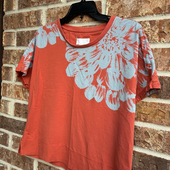 Anthropologie Graphic Floral Tee Dolman Cap Sleeves Top Orange and Gray - Picture 3 of 7